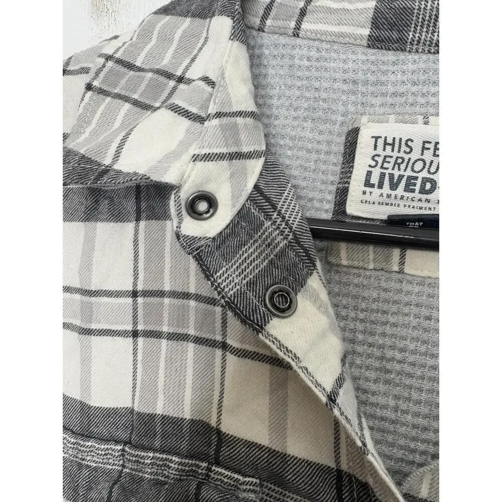 American Eagle Shirt Womens Small This Feels Seriously Lived In Plaid Snap Close